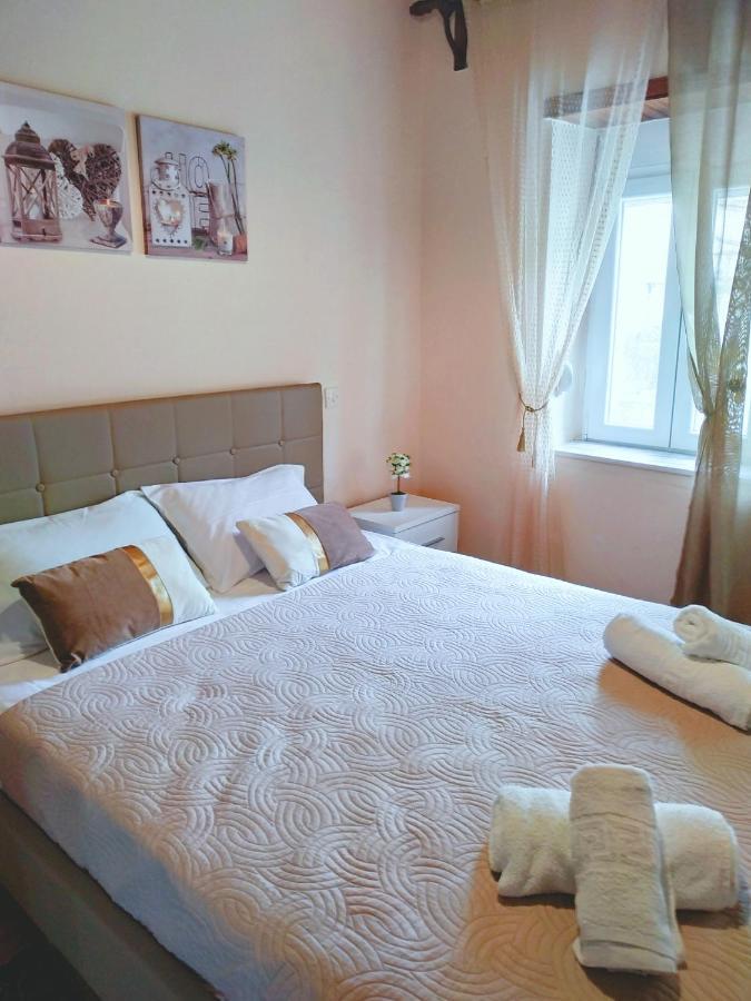 Eveline House Apartment Kallirakhi Bagian luar foto